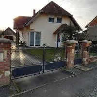 Studio Apartman Lora, hotel u Lipiku