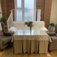 Apartamentos La Unión, hotel i Arroyo de la Luz