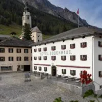 Hôtel Bodenhaus, hótel í Splügen