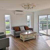 Karapiro Retreats holiday house