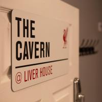 The Cavern Apartment @ Liver House, hotel in Rock Ferry