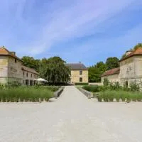 Viesnīca Domaine de la Maison Forte pilsētā Revigny-sur-Ornain