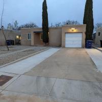 Amazing 2BR Home - Steps to UNM North Campus