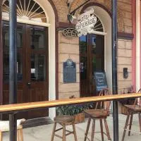 Historic Kahn Hotel โรงแรมในJefferson