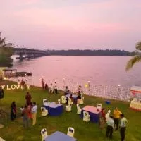 Wind &Waves, hotel v destinaci Kollam