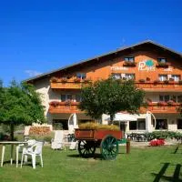 Logis Hotel Les Playes, khách sạn ở Villard-de-Lans