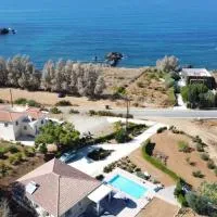Pomos Idol Exceptional Beach Villa, hotel i Pomos