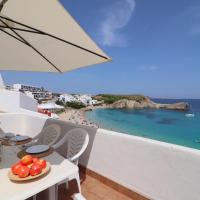 Belvedere, Family-friendly, Nice, First-line Apartment with Stunning Beach and Sea views,AC, hotel in Arenal d'en Castell