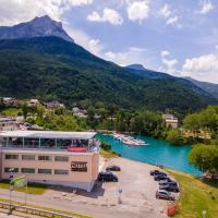 Hôtel Les Flots Bleus, hotel em Savines-le-Lac