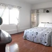 DEPARTAMENT AMATT (15 min del Aeropuerto Internacional Ezeiza)، فندق في مونتي غراندي