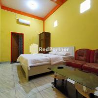 Hotel Hing Amimah Mitra RedDoorz, hotel near Betoambari Airport - BUW, Baubau