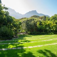 Vineyard Hotel, hotel di Cape Town