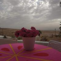 Mi Casa Tu Casa - Dead Sea, hotel em Vered Yeriho