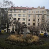 Economy flat 18 minutes from Vaclavske namesti