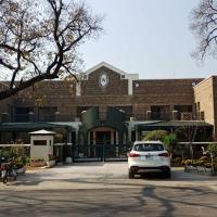 Welcome Hotel Islamabad: bir İslamabad, F-8 Sector oteli