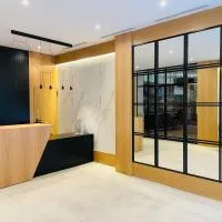Hotel Alcántara، فندق في قصرش