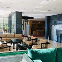 Dream's Hotel, отель рядом с аэропортом Sania Ramel Airport - TTU в городе Тетуан