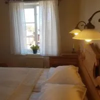 Lövånger Kyrkstad – hotel w mieście Lövånger