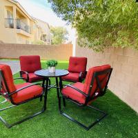 comfortable house/3 storynear airportcasino outlet, hotel in Las Vegas
