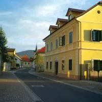 B&B Castanea, hotel in Kostanjevica na Krki