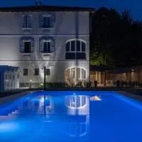 Villa Petra, hotel din Novellara
