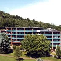 Hotel Haus Deutsch Krone، فندق في باد ايسن