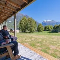 Te Anau Downs에 위치한 호텔 Eglinton Valley Camp