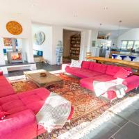 Crowborough Farm - Impressive & Sophisicated home surrounded by unspoilt countryside in Georgeham - Dog Friendly, sleeps 14