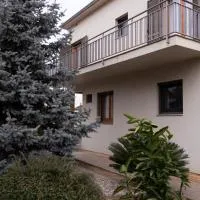 Can Patllari, готель у місті Баньолас