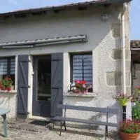 Les Souchottes, charmante maisonnette, viešbutis mieste Bulligny