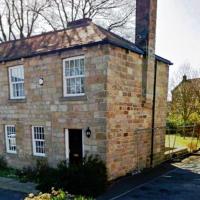 Cheerful 2-bed cottage with 2 free parking Leeds