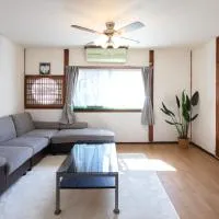 福知山の暮らすように泊まれる宿 wぴーす 山あり川あり自然豊かな田舎の風景 帰省時の滞在宿にも最適です 福知山温泉まで車で8分, hotel Fukucsijamában