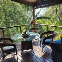 Kookaburra Cottage at Uralba Eco Cottages, hotel u gradu Upper Horseshoe Creek