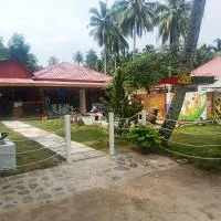Salty Dog Hostel โรงแรมในTelukdalam