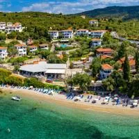 Leda Village Resort, hotel en Chorto