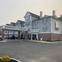 Homestead Lodge Apart Hotel、プレザントビルのホテル