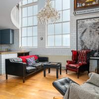 Converted Schoolhouse Duplex Apartment with Stunning Views NO WIFI