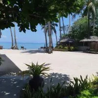 Sunset Beach Resort by RF at SanVicentePalawan OPC、サン・ヴィチェンテにあるSan Vicente Airport - SWLの周辺ホテル