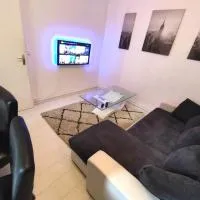 GO TO LUX Logement Entier [Parking Gratuit], хотел в Algrange