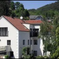 Pension Artstetten, готель у місті Artstetten