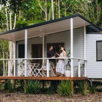The River Front Tiny House - Clarence Valley Tiny Homes, hotel in Maclean