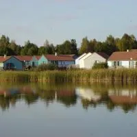 Hébergements du Lac de Madine, hotel u gradu 'Heudicourt-sous-les-Côtes'