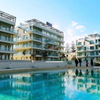 Emerald Suites, hotel di Protaras