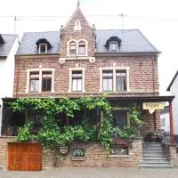 Weingut Pension Hammes-Krüger, hotel v destinaci Ellenz-Poltersdorf