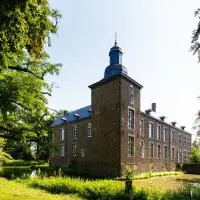 Kasteel Wolfrath B&B、ボルンのホテル