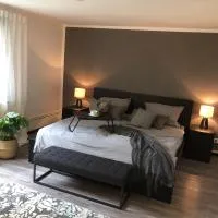 Wesermarsch, Apartment mit zwei Schlafzimmern, Gästehaus, Stedinger Landhotel, hótel í Berne