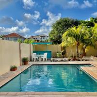 Entire 4BDR Vistalmar Villa with Private Pool, hotel a prop de Aeroport internacional Reina Beatriu - AUA, a Oranjestad