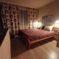 Homey art apartment next to Drujba lake Metro stations and bul.Tsarigradsko Shose, hotel near Sofia Airport - SOF, Sofia