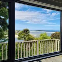 Tree House: Taieri Mouth şehrinde bir otel