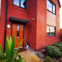 The Lawnswood - Central Manchester Holiday Home With Free Parking